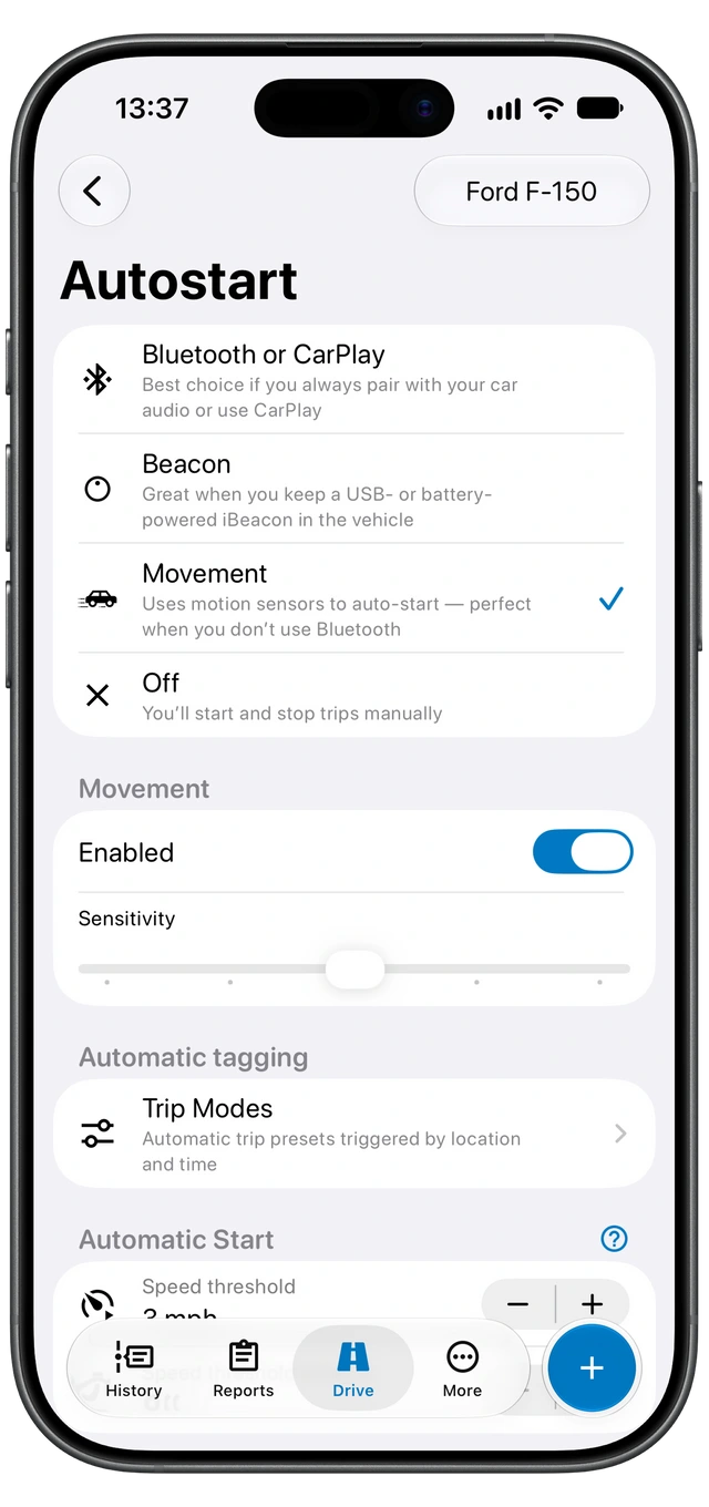 Motolog’s iPhone Autostart screen showing the available detection methods, with Movement selected.