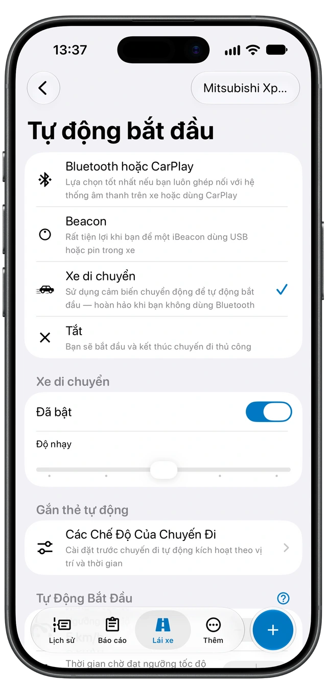 Màn hình Tự động bắt đầu của Motolog trên iPhone hiển thị các phương thức phát hiện có sẵn, với Xe di chuyển được chọn.