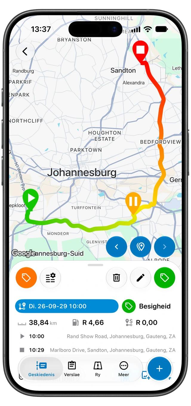 ’n Aangetekende Motolog-rit met sy roete, besigheidsetiket, afstand, duur en begin- en eindligging. (iOS)