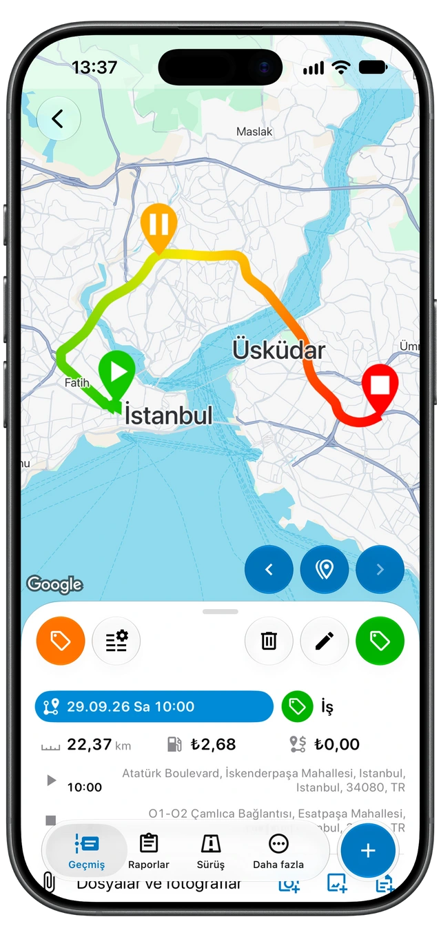 Rota haritası, İş etiketi, mesafe, süre ve başlangıç ile bitiş konumlarını gösteren kayıtlı bir Motolog sürüşü. (iOS)