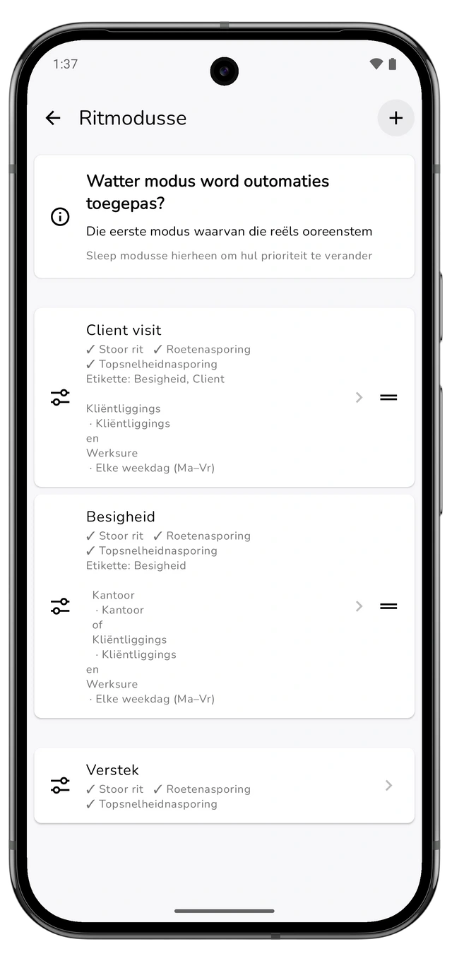 Ritmodusse met ’n kliëntbesoekmodus bo die algemene besigheidsmodus en sigbare rangskikkontroles. (Android)